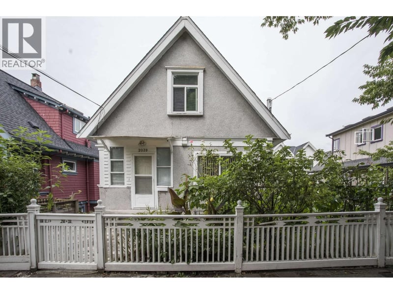 2039 TURNER Street, Vancouver, British Columbia, V5L2A2, Vancouver, British Columbia — photo 1 of 5