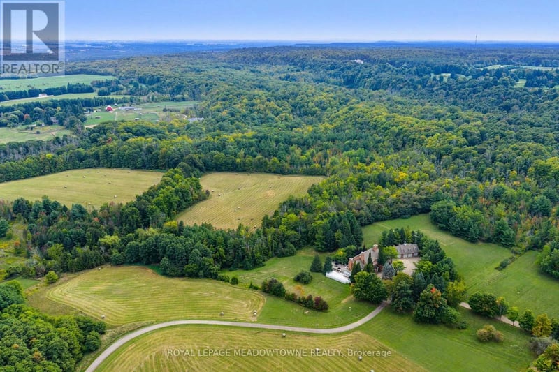 2097 Grange Sideroad, Caledon, Ontario, L7C0E7, Caledon, Ontario — photo 1 of 5