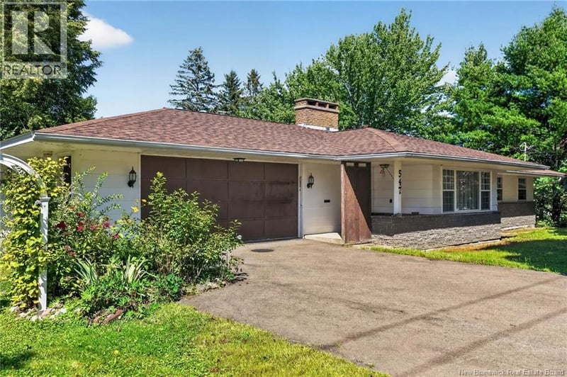 547 Bradford West Road, Riverview, New Brunswick, E1B2M8, Riverview, New Brunswick — photo 1 of 5