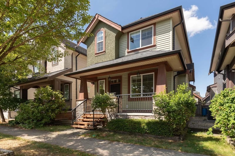 7273 192A Street, Surrey, British Columbia, V4N5Y3, Surrey, British Columbia — photo 1 of 5