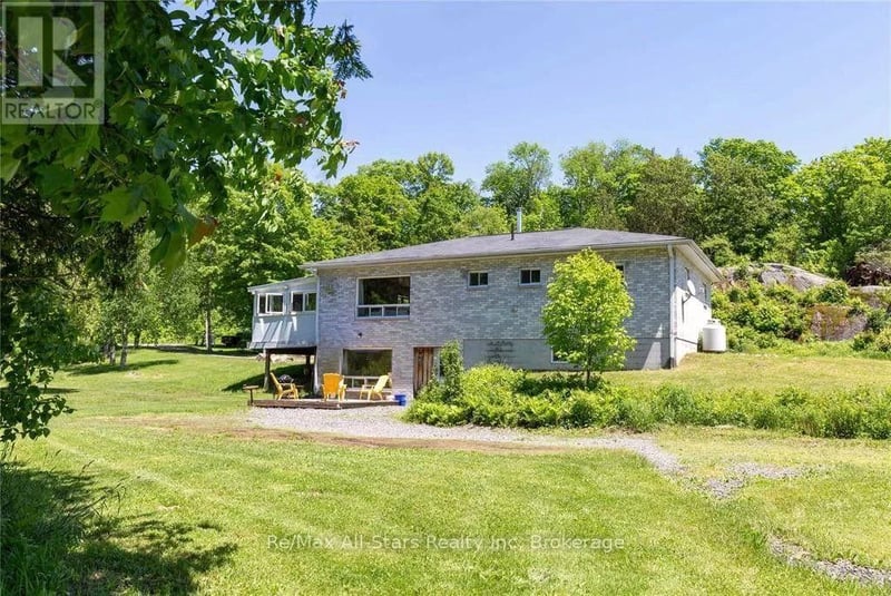 410 Etwell Road, Huntsville (Stisted), Ontario, P1H2J2, Huntsville (Stisted), Ontario — photo 1 of 5