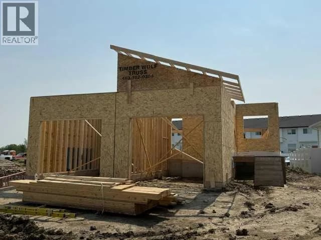 15 Ellington Crescent, Red Deer, Alberta, T4P3M1, Red Deer, Alberta — photo 1 of 5