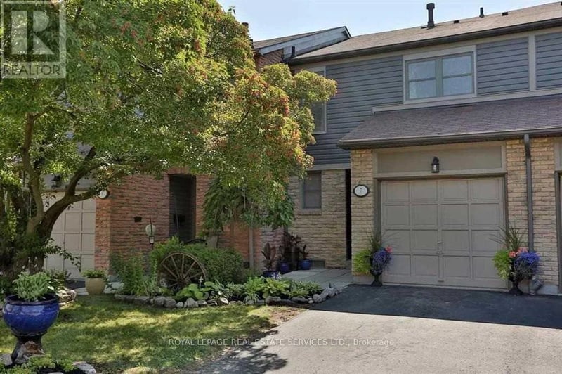 #7 4111 Arbour Green Drive, Mississauga (Erin Mills), Ontario, L5L2Z2, Mississauga (Erin Mills), Ontario — photo 1 of 5