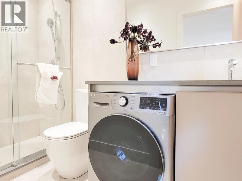 2141 JEFFERSON Avenue, West Vancouver, British Columbia, V7V2A6, West Vancouver, British Columbia — photo 1 of 4