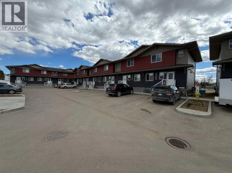 6300 58A Street, Rocky Mountain House, Alberta, T4T0C2, Rocky Mountain House, Alberta — photo 1 of 5