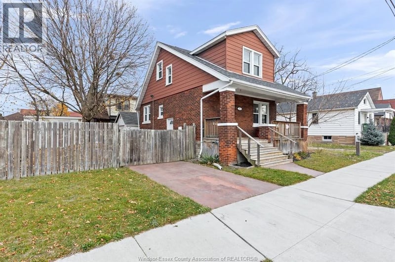 936 ARTHUR, Windsor, Ontario, N8Y3Y3, Windsor, Ontario — photo 1 of 5