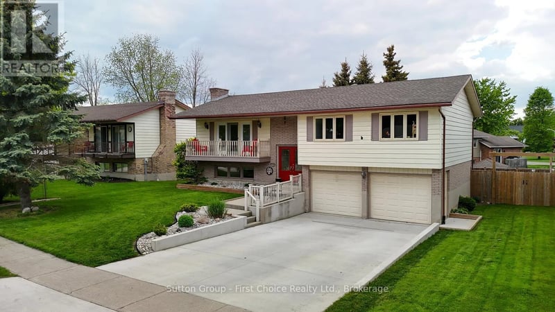 136 Napier Street, West Perth (Mitchell), Ontario, N0K1N0, West Perth (Mitchell), Ontario — photo 1 of 5