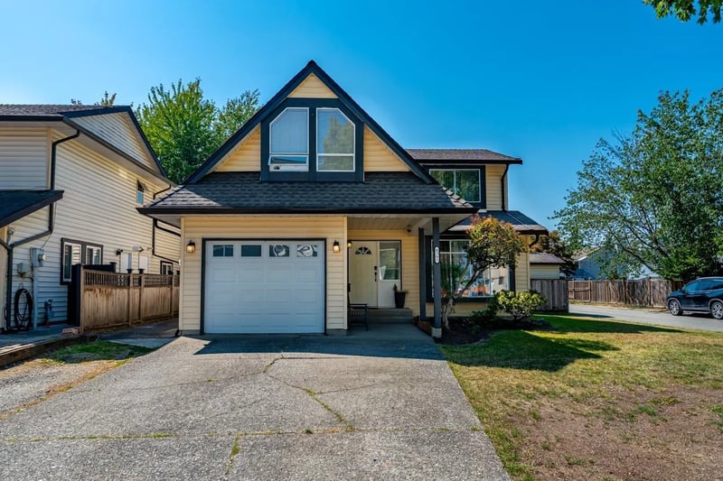 6361 172 Street, Surrey, British Columbia, V3S7C4, Surrey, British Columbia — photo 1 of 5