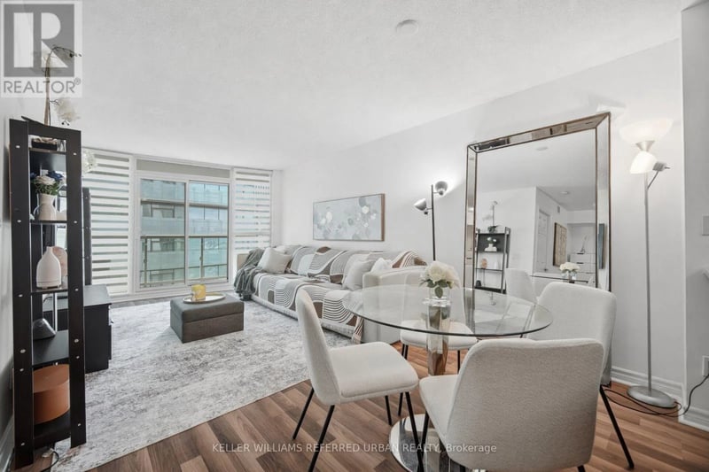 #3708 19 Grand Trunk Crescent, Toronto (Waterfront Communities), Ontario, M5J3A3, Toronto (Waterfront Communities), Ontario — photo 1 of 5