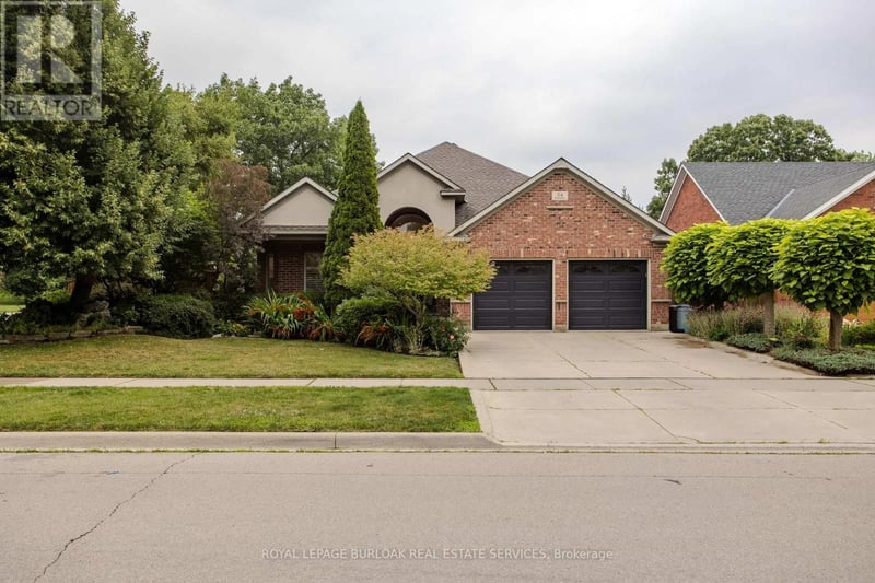 54 Waterwheel Crescent, Hamilton (Waterdown), Ontario, L9H7B7, Hamilton (Waterdown), Ontario — photo 1 of 5