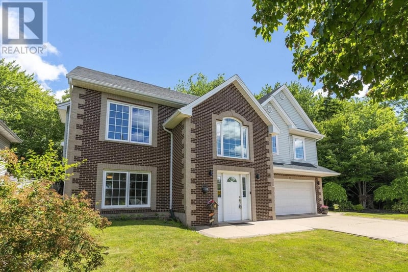 88 BellBrook Crescent, Dartmouth, Nova Scotia, B2W6S2, Dartmouth, Nova Scotia — photo 1 of 5