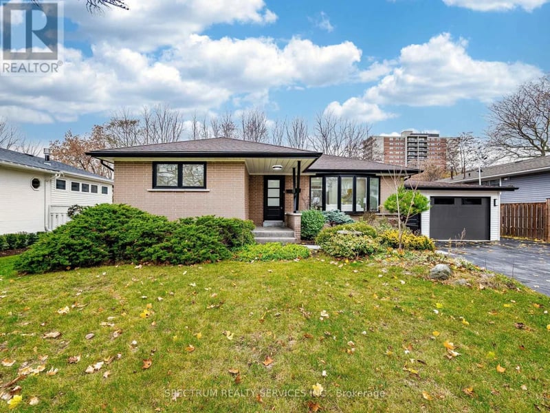 914 Francis Road, Burlington (LaSalle), Ontario, L7T3Y2, Burlington (LaSalle), Ontario — photo 1 of 5