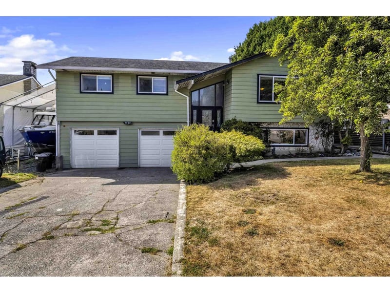 7765 114A Street, Delta, British Columbia, V4C7E5, Delta, British Columbia — photo 1 of 5