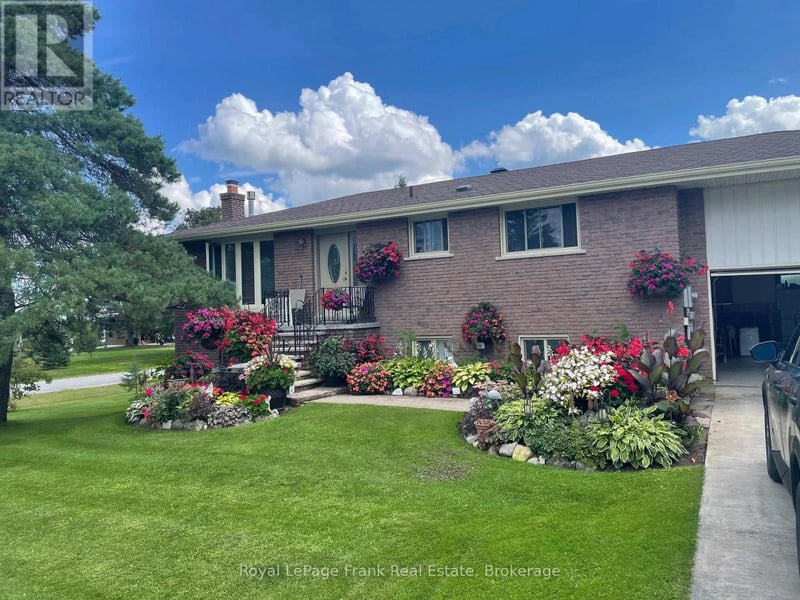 378 Old Surrey Lane, Kawartha Lakes (Verulam), Ontario, K0M1A0, Kawartha Lakes (Verulam), Ontario — photo 1 of 5