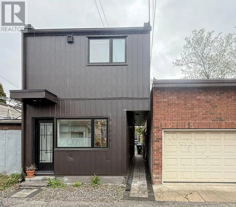 #Laneway 598 Crawford Street, Toronto (Palmerston-Little Italy), Ontario, M6G3K2, Toronto (Palmerston-Little Italy), Ontario — photo 1 of 5