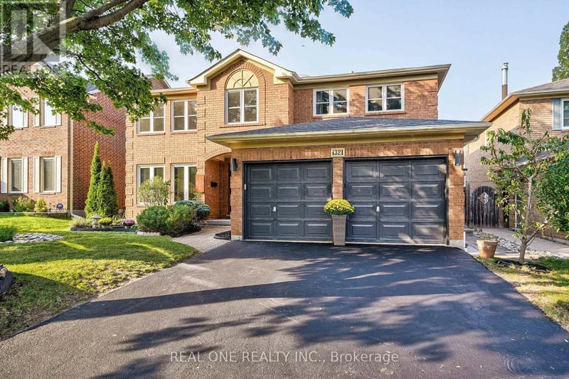 1321 Monks Passage, Oakville (GA Glen Abbey), Ontario, L6M1K6, Oakville (GA Glen Abbey), Ontario — photo 1 of 5