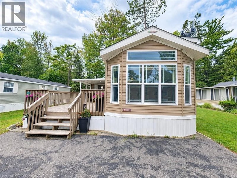 34 TEMAGAMI Trail, Wasaga Beach, Ontario, L9Z1X7, Wasaga Beach, Ontario — photo 1 of 5