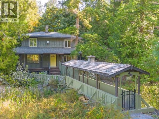 5072 PROSPECT STREET, Texada Island, British Columbia, V0N3K0, Texada Island, British Columbia — photo 1 of 5
