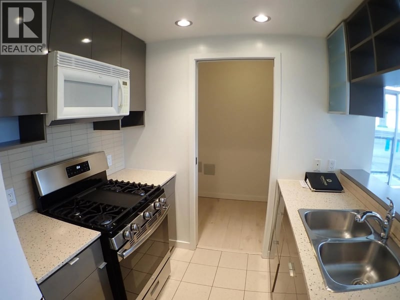 #2205 928 BEATTY Street, Vancouver, British Columbia, V6Z3G6, Vancouver, British Columbia — photo 1 of 5