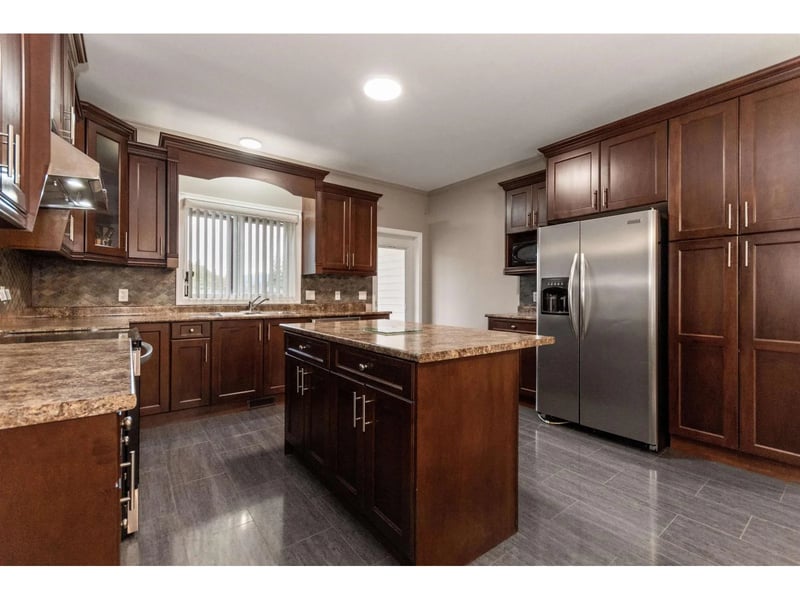 63861 OLD YALE Road, Hope, British Columbia, V0X1L2, Hope, British Columbia — photo 1 of 5