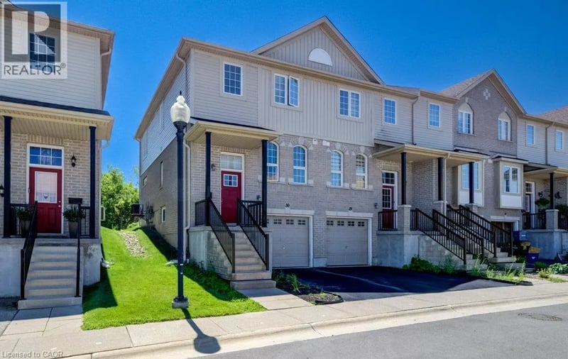 #30 105 PINNACLE Drive, Kitchener, Ontario, N2P1B8, Kitchener, Ontario — photo 1 of 5
