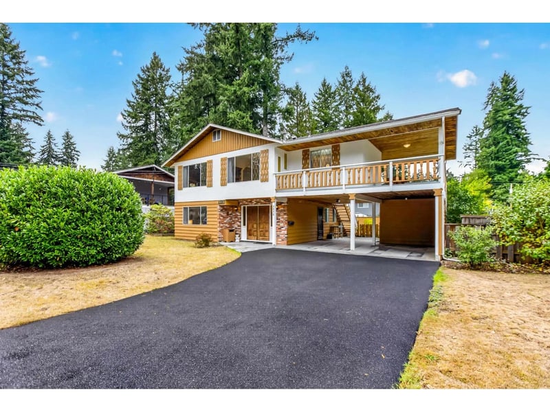 3872 203A Street, Langley, British Columbia, V3A5L6, Langley, British Columbia — photo 1 of 5