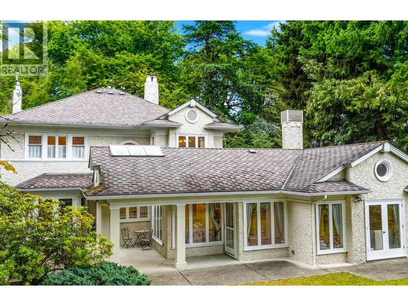 1588 29TH Avenue, Vancouver, British Columbia, V6J2Z2, Vancouver, British Columbia — photo 1 of 5