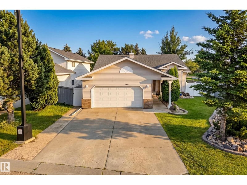 3619 31 ST NW, Edmonton, Alberta, T6T1J8, Edmonton, Alberta — photo 1 of 5