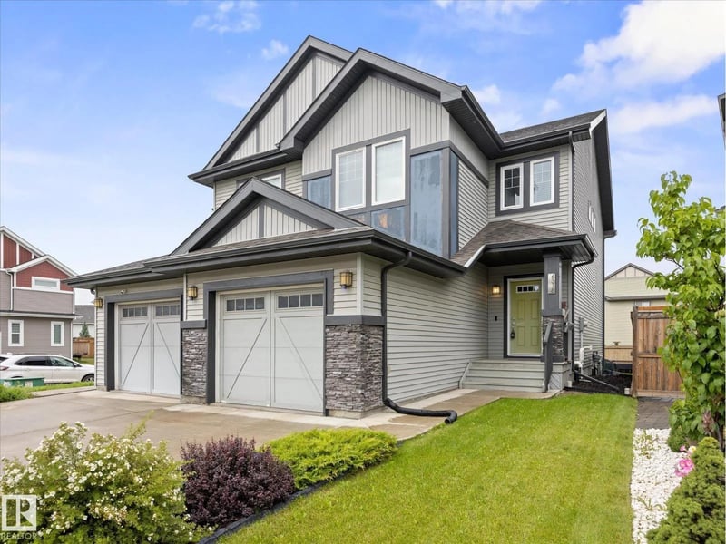 6318 167A AV NW, Edmonton, Alberta, T5Y3P7, Edmonton, Alberta — photo 1 of 5