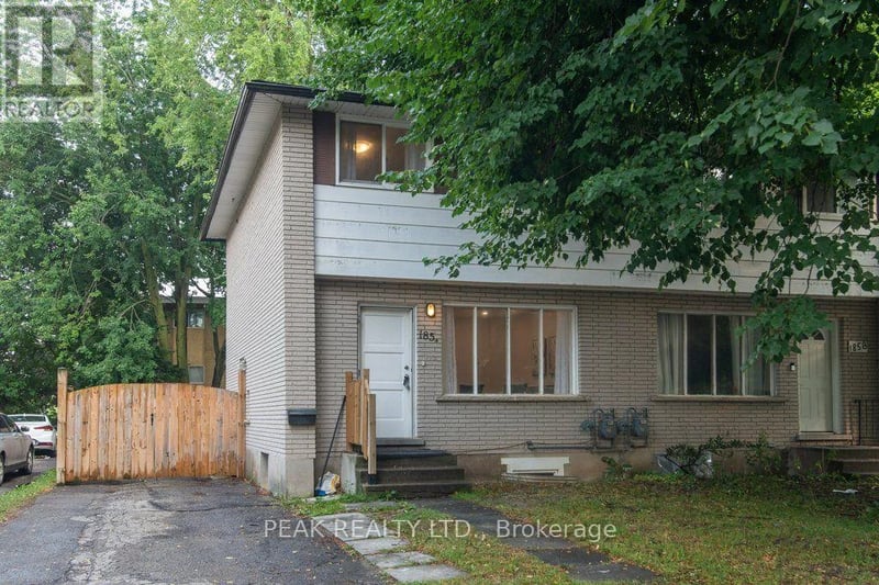 #A 185 Cedarvale Crescent, Waterloo, Ontario, N2L4T3, Waterloo, Ontario — photo 1 of 5