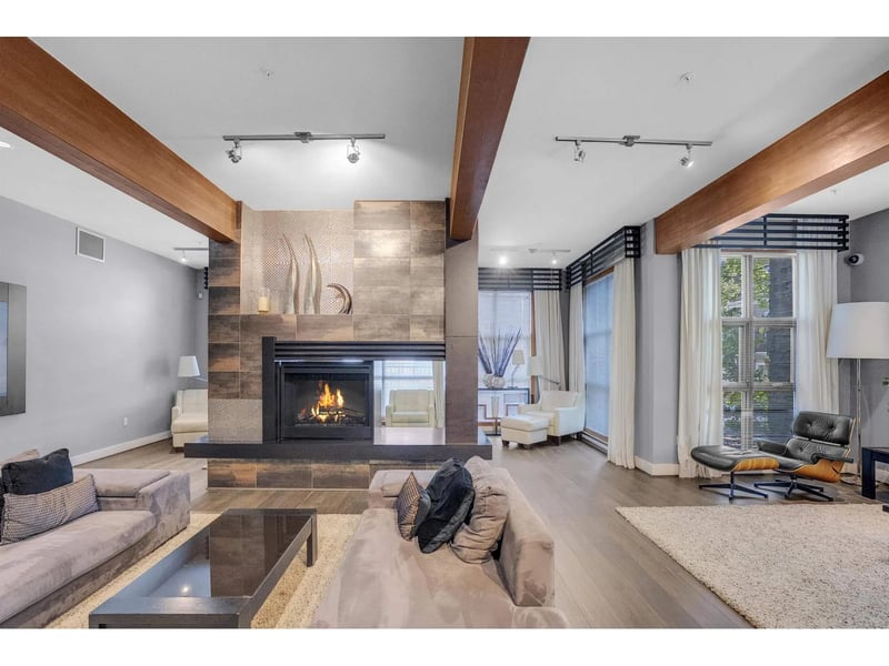 #101 6671 121 Street, Surrey, British Columbia, V3W1T9, Surrey, British Columbia — photo 1 of 5