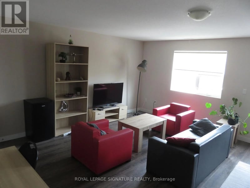 #216 288 Albert Street, Waterloo, Ontario, N2L3T8, Waterloo, Ontario — photo 1 of 5