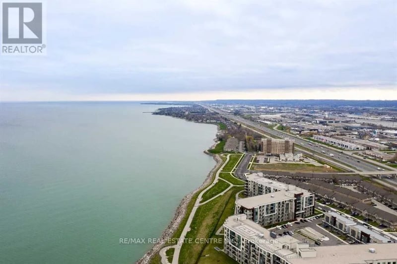 7 Waterview Drive, Hamilton (Lakeshore), Ontario, L8E0J3, Hamilton (Lakeshore), Ontario — photo 1 of 5