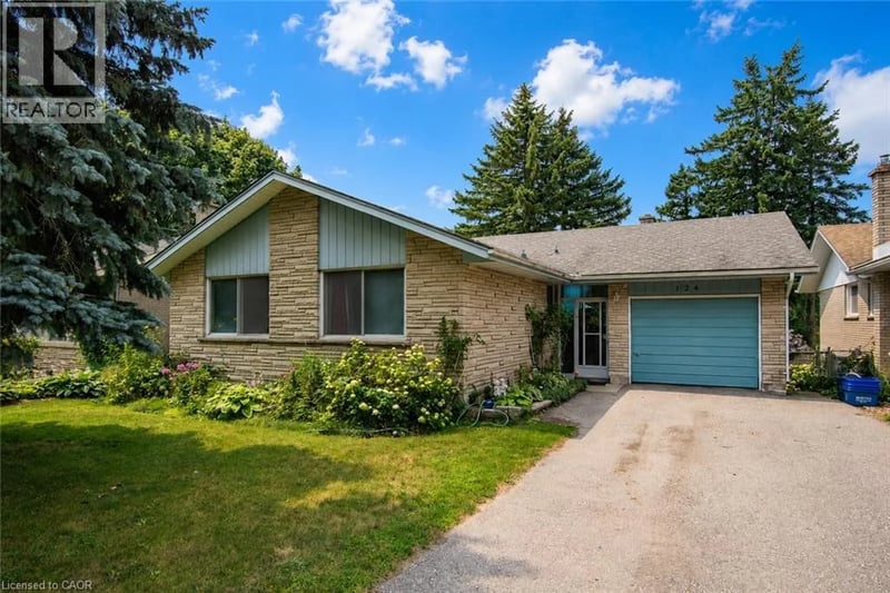 124 CARWOOD Avenue, Kitchener, Ontario, N2G3B9, Kitchener, Ontario — photo 1 of 5