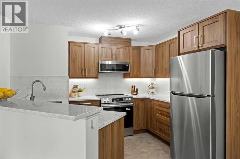 16969 24 Street Southwest, Calgary, Alberta, T2Y0J8, Calgary, Alberta — photo 1 of 5