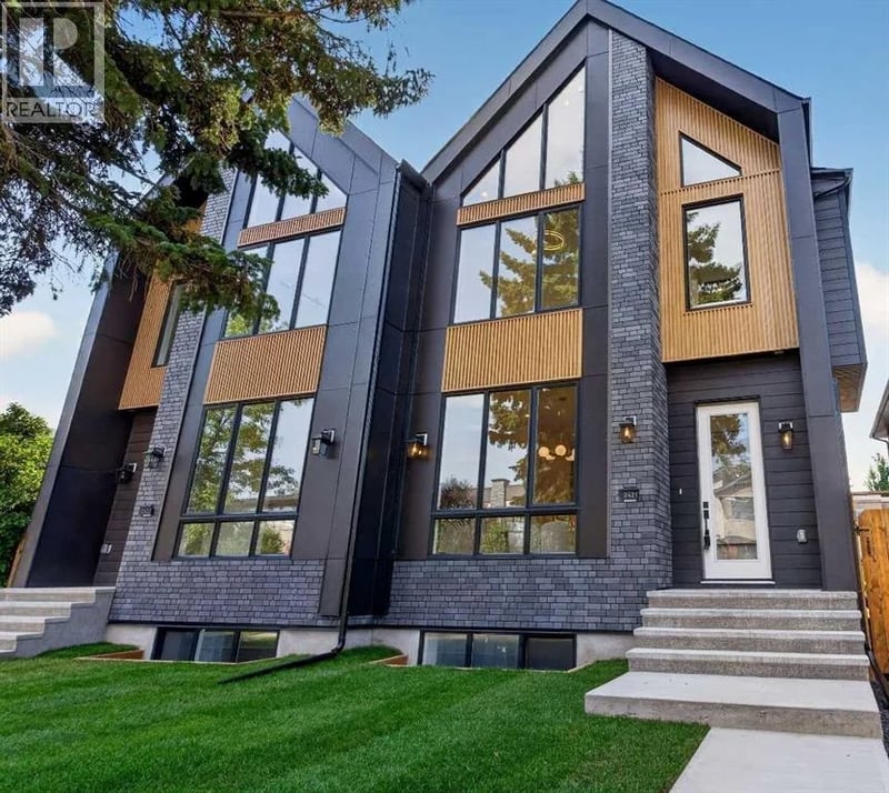 2421 32 Street Southwest, Calgary, Alberta, T3E2R6, Calgary, Alberta — photo 1 of 5