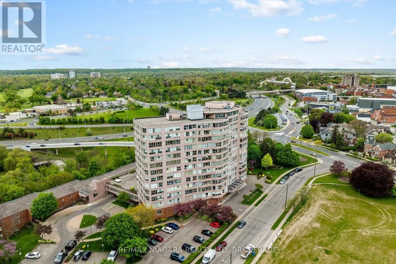 #502 7 GALE Crescent, St. Catharines (E. Chester), Ontario, L2R7M8, St. Catharines (E. Chester), Ontario — photo 1 of 5