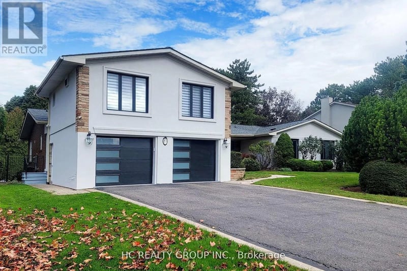 83 Fairway Heights Drive, Markham (Bayview Fairway-Bayview Country Club Estates), Ontario, L3T3A7, Markham (Bayview Fairway-Bayview Country Club Estates), Ontario — photo 1 of 5