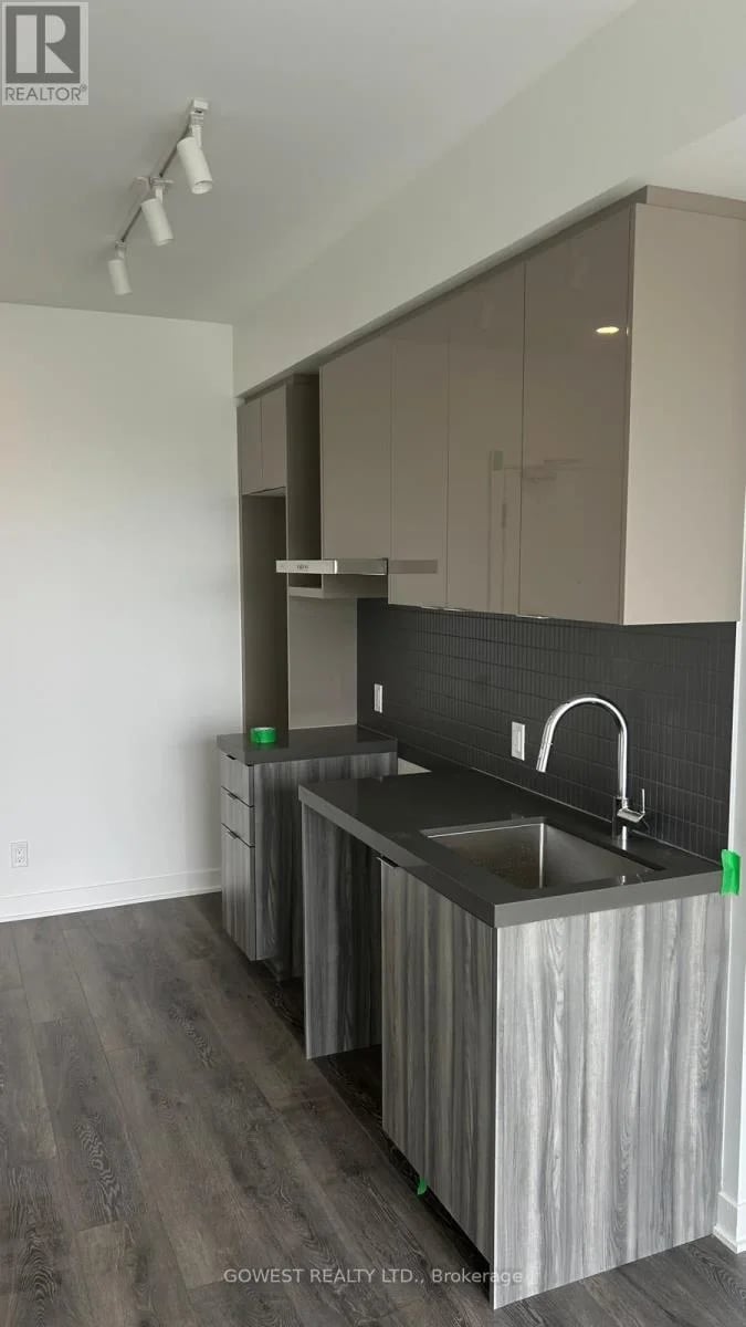 #1715 6 Flavelle Trail, Vaughan (Steeles West Industrial), Ontario, L4L0M8, Vaughan (Steeles West Industrial), Ontario — photo 1 of 5