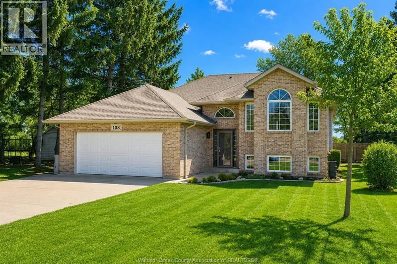 108 WESTCHESTER Road, Harrow, Ontario, N0R1G0, Harrow, Ontario — photo 1 of 5