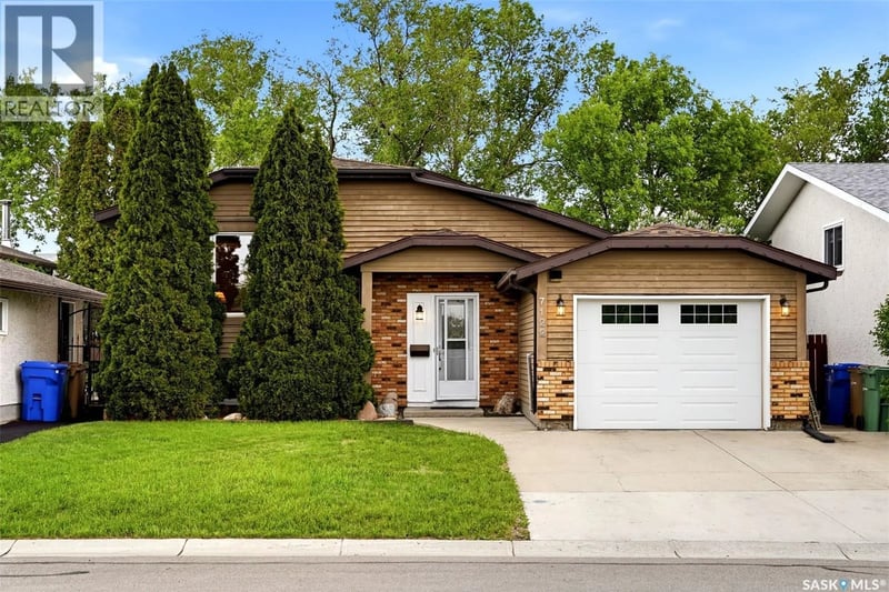 7122 Lawrence DRIVE, Regina, Saskatchewan, S4X3X6, Regina, Saskatchewan — photo 1 of 5