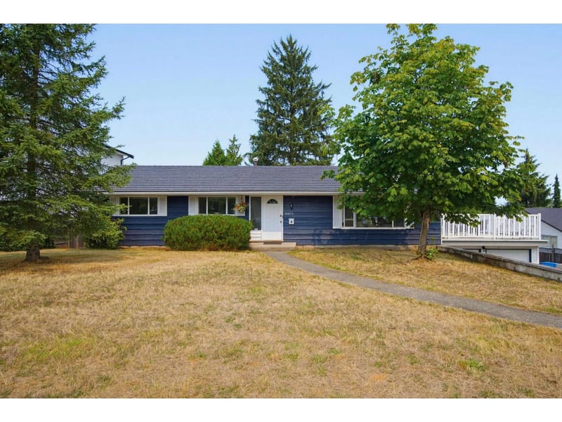 19671 49 Avenue, Langley, British Columbia, V3A3R2, Langley, British Columbia — photo 1 of 5