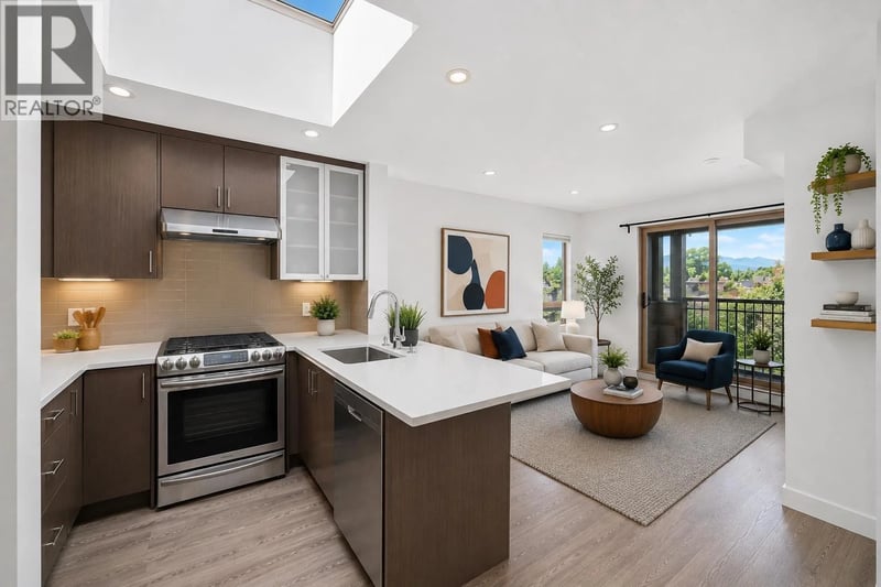 #401 688 16TH Avenue, Vancouver, British Columbia, V5T2V4, Vancouver, British Columbia — photo 1 of 5