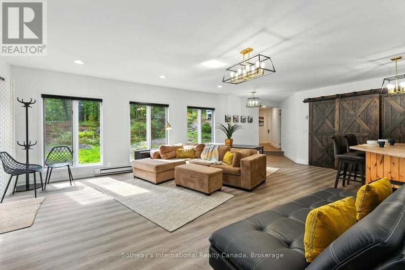 1060 North Kahshe Lake Road, Gravenhurst (Muskoka (S)), Ontario, P0E1G0, Gravenhurst (Muskoka (S)), Ontario — photo 1 of 5