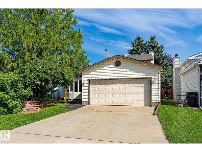 7704 152B AV NW NW, Edmonton, Alberta, T5C3M5, Edmonton, Alberta — photo 1 of 5
