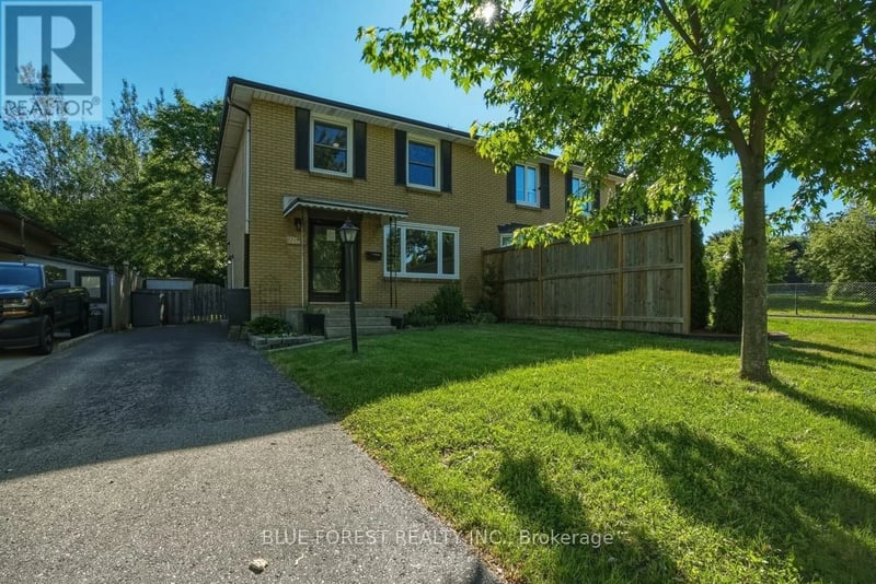 230 Cairn Street, London South (South J), Ontario, N5Z3W7, London South (South J), Ontario — photo 1 of 5