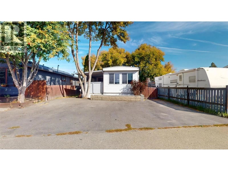 #28 724 Innes Avenue South, Cranbrook, British Columbia, V1C2A5, Cranbrook, British Columbia — photo 1 of 5