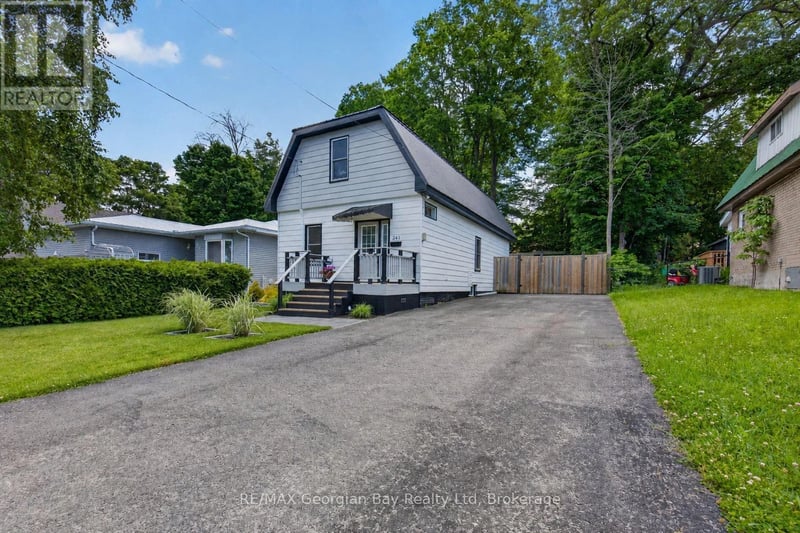 241 Donalda Street, Midland, Ontario, L4R2N4, Midland, Ontario — photo 1 of 5