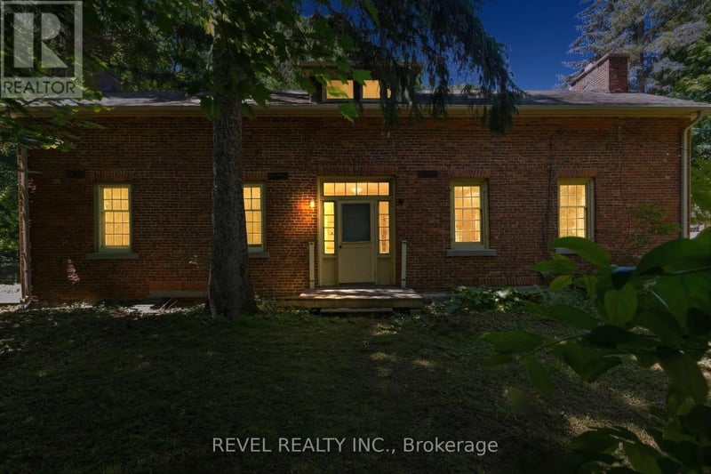 41 Mill Street, Mississauga (Streetsville), Ontario, L5M1Y3, Mississauga (Streetsville), Ontario — photo 1 of 5