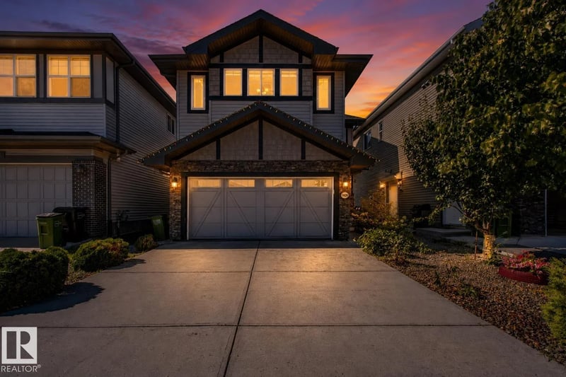 1420 158 ST SW, Edmonton, Alberta, T6T2S2, Edmonton, Alberta — photo 1 of 5